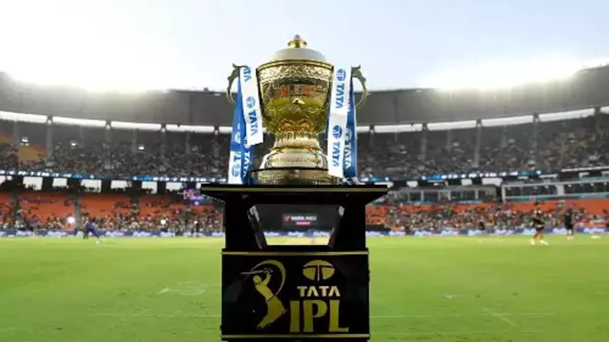 फातिमा सना को विश्व कप क्वालीफायर के लिए पाकिस्तानी टीम का कप्तान बरकरार रखा गया फातिमा सना को विश्व कप क्वालीफायर के लिए पाकिस्तानी टीम का कप्तान बरकरार रखा गया