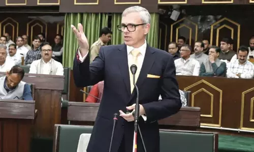 अभिव्यक्ति बदलने से हमारा केंद्र शासित प्रदेश का दर्जा नहीं बदलेगा: CM Omar अभिव्यक्ति बदलने से हमारा केंद्र शासित प्रदेश का दर्जा नहीं बदलेगा: CM Omar
