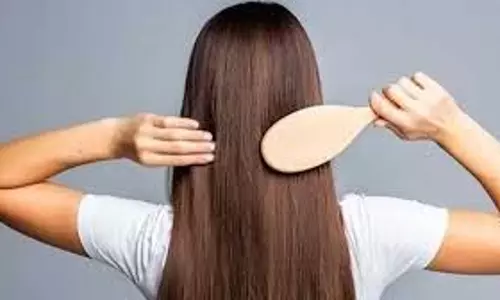 Hair Care Tips: बाल झड़ने की समस्या से पाना है छुटकारा तो लगाएं ये होममेड बोटोक्स क्रीम