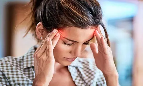 Migraine Pain: तेज धूप से सिर में दर्द, हो सकते हैं माइग्रेन के लक्षण Migraine Pain: तेज धूप से सिर में दर्द, हो सकते हैं माइग्रेन के लक्षण