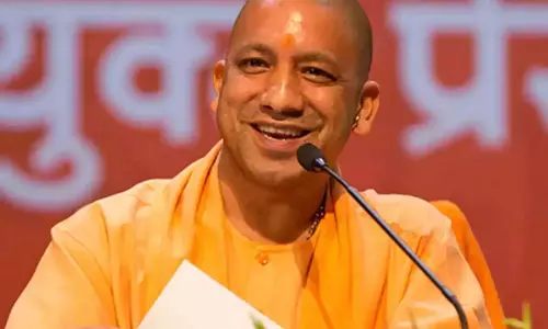 UP : आगरा में रुके विकास कार्य, योगी सरकार के दावे अधूरे UP : आगरा में रुके विकास कार्य, योगी सरकार के दावे अधूरे