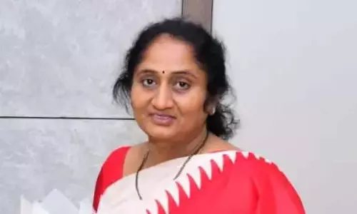 सरकार का लक्ष्य हथकरघा बुनकरों के लिए साल भर काम करना है: Minister Savitha