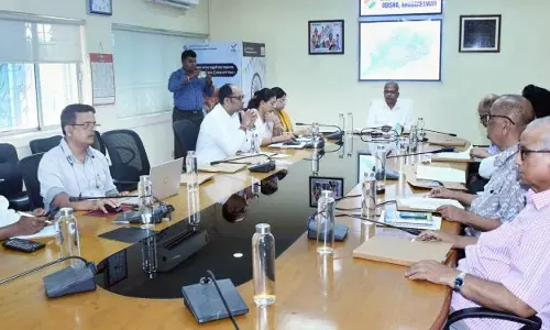 CEO भुवनेश्वर में राजनीतिक दलों के साथ महत्वपूर्ण बैठक की
