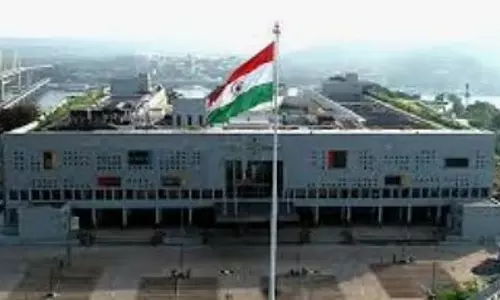Goa HC ने अवैध निर्माणों के खिलाफ कार्रवाई का निर्देश दिया: नगर पालिकाओं को अनुपालन का आदेश Goa HC ने अवैध निर्माणों के खिलाफ कार्रवाई का निर्देश दिया: नगर पालिकाओं को अनुपालन का आदेश