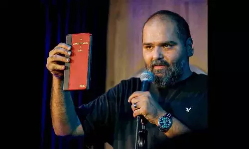 Kunal Kamra के व्यंग्य पर राजनीतिक रूप से सुनियोजित प्रतिक्रिया पर संपादकीय
