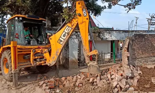 Jodhpur : अतिक्रमण पर कड़ा वार: 27 दुकानें ध्वस्त Jodhpur : अतिक्रमण पर कड़ा वार: 27 दुकानें ध्वस्त