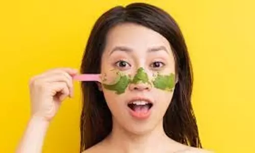 Green Tea Scrub: ग्रीन टी से हटाएं ब्लैकहेड्स, जानें कैसे बनाएं ग्लोइंग स्किन देने वाला ये नेचुरल स्क्रब Green Tea Scrub: ग्रीन टी से हटाएं ब्लैकहेड्स, जानें कैसे बनाएं ग्लोइंग स्किन देने वाला ये नेचुरल स्क्रब