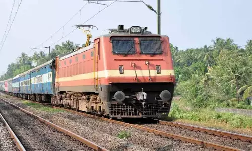 डोंगरगढ़ में रुकेगी 10 एक्सप्रेस ट्रेनें, अस्थायी स्टॉपेज का निर्णय