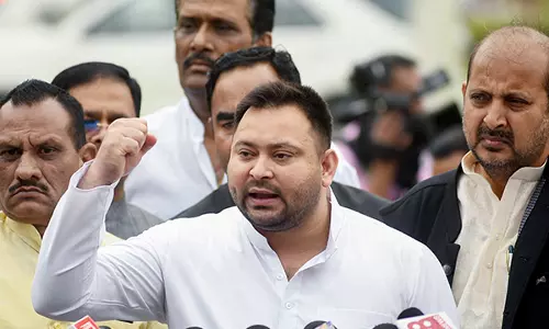 तेजस्वी यादव ने Nitish Kumar की राबड़ी देवी पर कथित अपमानजनक टिप्पणी की निंदा की तेजस्वी यादव ने Nitish Kumar की राबड़ी देवी पर कथित अपमानजनक टिप्पणी की निंदा की