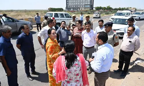 Jodhpur: डिप्टी सीएम दीया कुमारी ने एनएचएआई के इंजीनियरों को लगाई फटकार