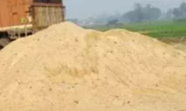 Ranchi: सिल्ली-सोनाहातू में फलफूल रहा अवैध बालू कारोबार