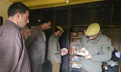 जम्मू-कश्मीर पुलिस ने यूएपीए मामलों में अलगाववादी नेताओं के आवासों पर छापे मारे