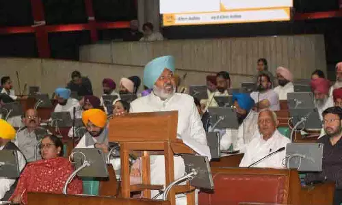 Punjab: नशीली दवाओं के खतरे, स्वास्थ्य क्षेत्र पर ध्यान केंद्रित किया गया