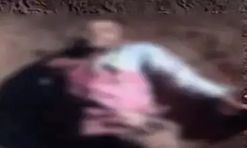 देर रात चाकूबाजी, युवक की हत्या करने वाले 3 नाबालिग गिरफ्तार देर रात चाकूबाजी, युवक की हत्या करने वाले 3 नाबालिग गिरफ्तार