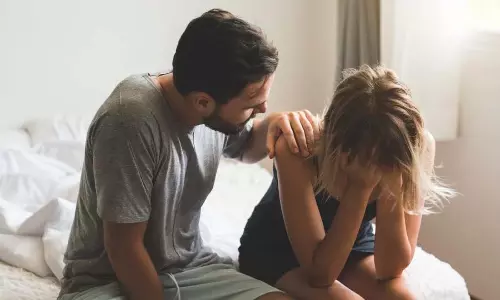 Relationship : जब प्यार से भरोसा उठने लगे तो क्या करें?