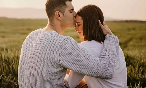 Relationship : साथ रहने से पहले ये बातें जरूर जान लें