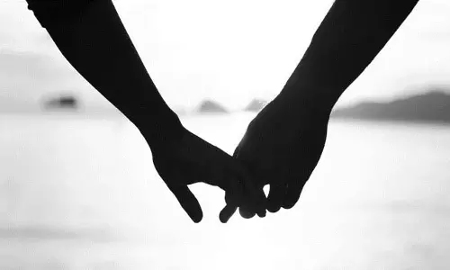 Relationship : कौन से महीनों में सबसे ज्यादा होता है रोमांस? रिसर्च में हुआ खुलासा