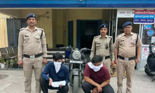Dehradun: फायरिंग मामले में पुलिस ने किया दो आरोपियों को अरेस्ट Dehradun: फायरिंग मामले में पुलिस ने किया दो आरोपियों को अरेस्ट