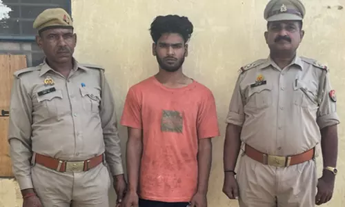 Ghaziabad: थूककर रोटी बनाने वाला आरोपी शावेज़ गिरफ्तार Ghaziabad: थूककर रोटी बनाने वाला आरोपी शावेज़ गिरफ्तार