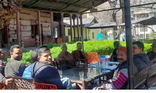 Kullu ट्राउट किसानों ने आपदा राहत और बाजार समर्थन की मांग की