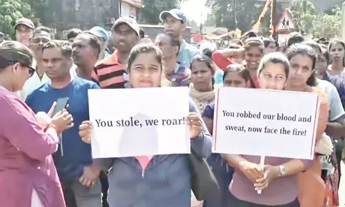Agondha बीच पर पर्यटन संरचनाओं को सील करने के खिलाफ मौन मार्च निकाला गया Agondha बीच पर पर्यटन संरचनाओं को सील करने के खिलाफ मौन मार्च निकाला गया