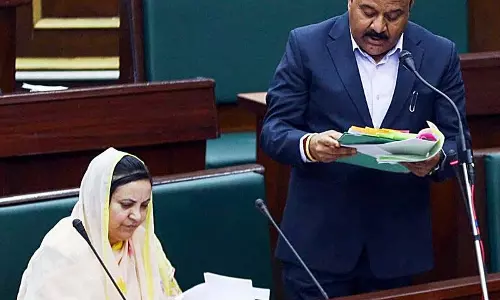 घाटी में कश्मीरी पंडितों के पुनर्वास के प्रयास जारी: Dy CM