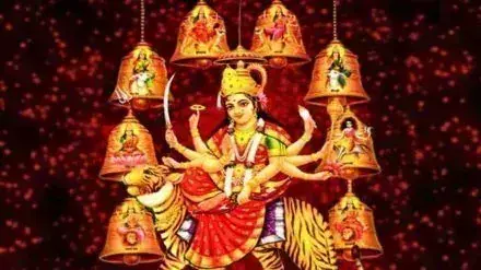 Navratri में बदलती है मां दुर्गा की सवारी, यहां जानिए