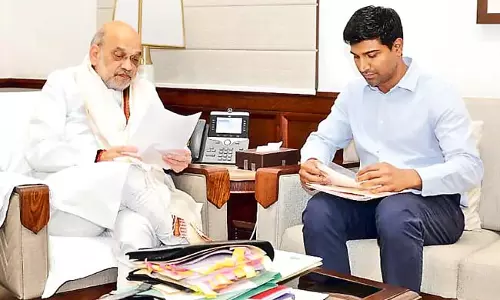Andhra: सांसद लाऊ ने गृह मंत्री अमित शाह से मुलाकात की