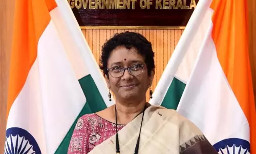 महिला IAS का पोस्ट, सांवले रंग पर छिड़ी बहस महिला IAS का पोस्ट, सांवले रंग पर छिड़ी बहस