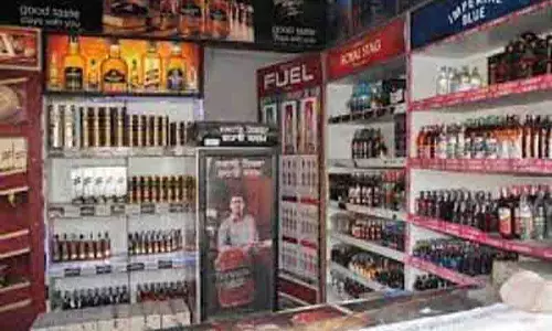 कार्टेलाइजेशन के आरोपों के बीच Chandigarh में शराब की दुकानों की निविदा जांच के दायरे में कार्टेलाइजेशन के आरोपों के बीच Chandigarh में शराब की दुकानों की निविदा जांच के दायरे में