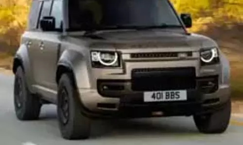 भारत में लॉन्च हुआ नया Defender Octa, कीमत Rs 2.59 करोड़ भारत में लॉन्च हुआ नया Defender Octa, कीमत Rs 2.59 करोड़