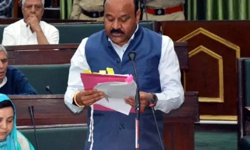 Kashmiri प्रवासियों की घाटी में वापसी के लिए विधायकों ने सरकार पर दबाव बनाया