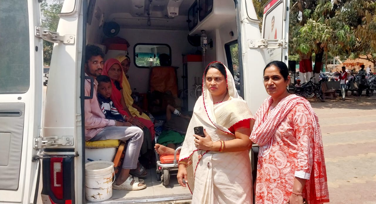 MLA सेना पटेल ने गर्भवती महिला के उपचार हेतु आर्थिक सहायता राशि प्रदान की