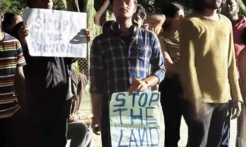 छात्रों ने विश्वविद्यालय की भूमि Hyderabad अचल संपत्ति पर सीएम रेवंत रेड्डी के बयान की निंदा की छात्रों ने विश्वविद्यालय की भूमि Hyderabad अचल संपत्ति पर सीएम रेवंत रेड्डी के बयान की निंदा की