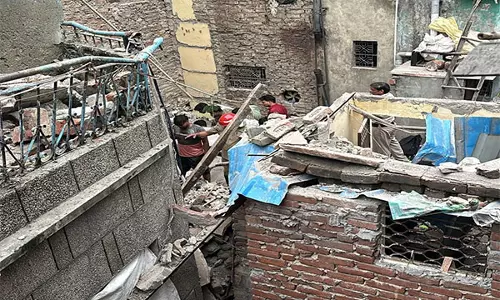 भद्राद्रि कोठागुडेम में निर्माणाधीन 6 मंजिला इमारत ढह गई, जांच चल रही