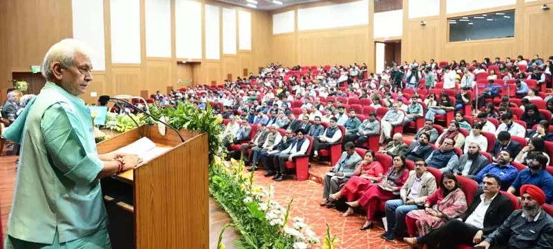 विघटनकारी गतिविधियों और अराजकता के दिन खत्म हो गए: LG Sinha विघटनकारी गतिविधियों और अराजकता के दिन खत्म हो गए: LG Sinha