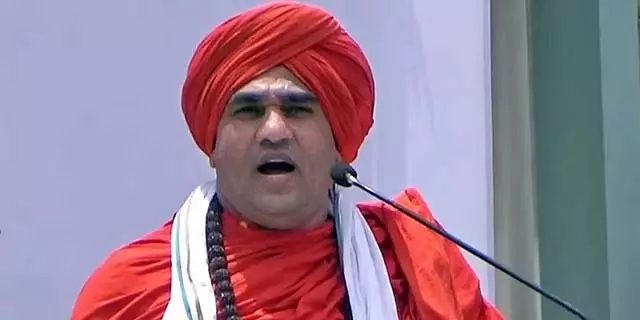 सभी लिंगायत विधायकों को भाजपा छोड़ देनी चाहिए; Jayamrityunjaya Swamiji सभी लिंगायत विधायकों को भाजपा छोड़ देनी चाहिए; Jayamrityunjaya Swamiji
