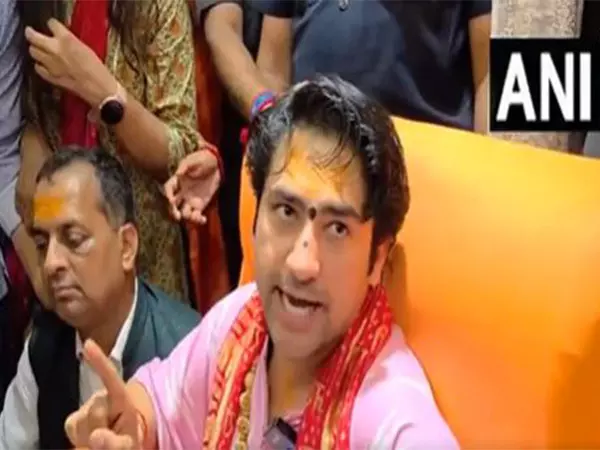 मेरठ हत्याकांड पर Dhirendra Shastri ने कहा - दुर्भाग्यपूर्ण...संस्कारों की कमी मेरठ हत्याकांड पर Dhirendra Shastri ने कहा - दुर्भाग्यपूर्ण...संस्कारों की कमी