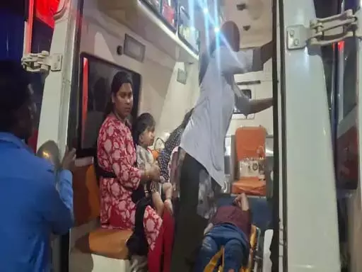रायपुर : पीलिया के 4 मरीज मिले, इस कॉलोनी में हड़कंप रायपुर : पीलिया के 4 मरीज मिले, इस कॉलोनी में हड़कंप