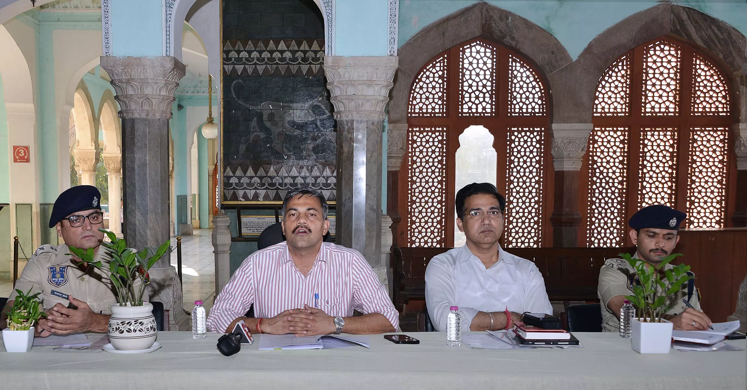 Jaipur: पर्यटन शासन सचिव ने तैयारी बैठक में विभिन्न विभागों के अधिकारियों को दिए निर्देश Jaipur: पर्यटन शासन सचिव ने तैयारी बैठक में विभिन्न विभागों के अधिकारियों को दिए निर्देश