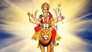 Chaitra Navratri 2025: कई शुभ योगों के साथ शुरू होगा नवरात्रि का पावन पर्व, जानें पूजा का शुभ मुहूर्त और महत्व Chaitra Navratri 2025: कई शुभ योगों के साथ शुरू होगा नवरात्रि का पावन पर्व, जानें पूजा का शुभ मुहूर्त और महत्व