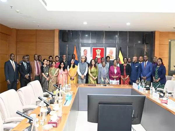 India और युगांडा ने संबंधों को बढ़ावा देने के लिए तीसरी संयुक्त व्यापार समिति की बैठक आयोजित की India और युगांडा ने संबंधों को बढ़ावा देने के लिए तीसरी संयुक्त व्यापार समिति की बैठक आयोजित की