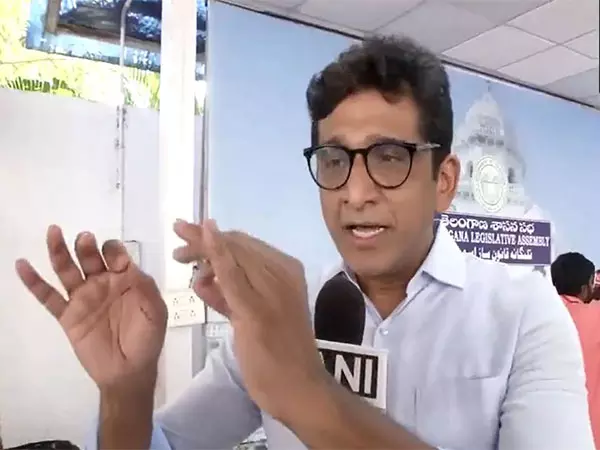 BRS के कल्वाकुंटला संजय ने केटीआर, अन्य पर FIR को लेकर कांग्रेस पर किया हमला BRS के कल्वाकुंटला संजय ने केटीआर, अन्य पर FIR को लेकर कांग्रेस पर किया हमला
