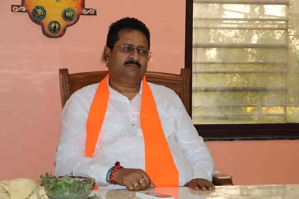 कर्नाटक भाजपा में दरार: भाजपा ने यथार्थ को पार्टी से बाहर किया कर्नाटक भाजपा में दरार: भाजपा ने यथार्थ को पार्टी से बाहर किया