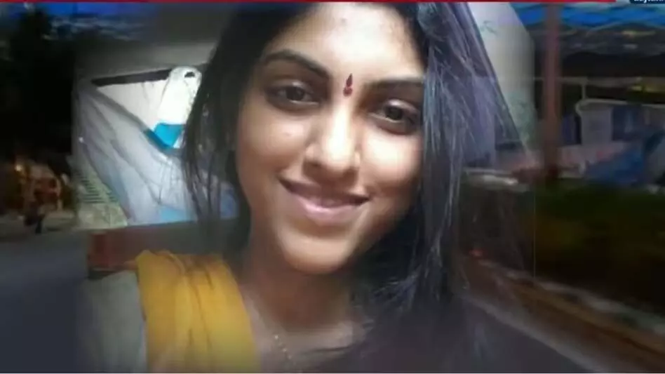 पुजारी को प्रेमिका की हत्या मामले में हुई उम्रकैद की सजा, सेप्टिक टैंक में मिली थी लाश पुजारी को प्रेमिका की हत्या मामले में हुई उम्रकैद की सजा, सेप्टिक टैंक में मिली थी लाश
