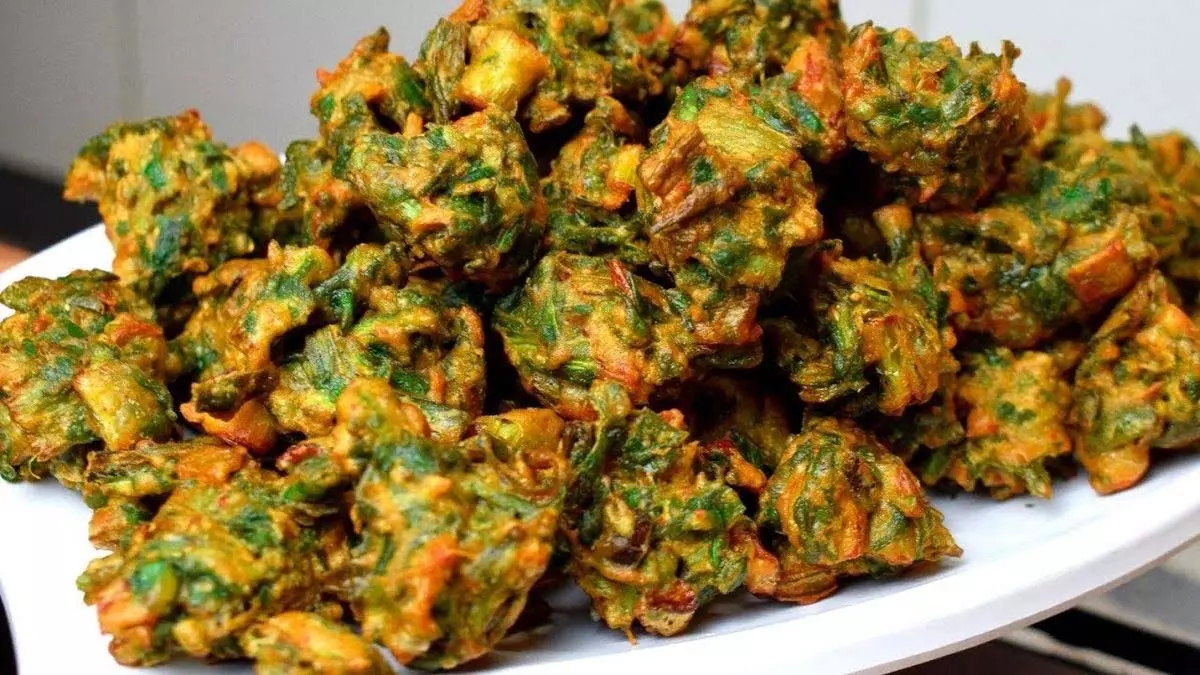 Food World : बिना तेल के बनाएं कुरकुरे पकौड़े, सेहत के लिए बेहतरीन! Food World : बिना तेल के बनाएं कुरकुरे पकौड़े, सेहत के लिए बेहतरीन!