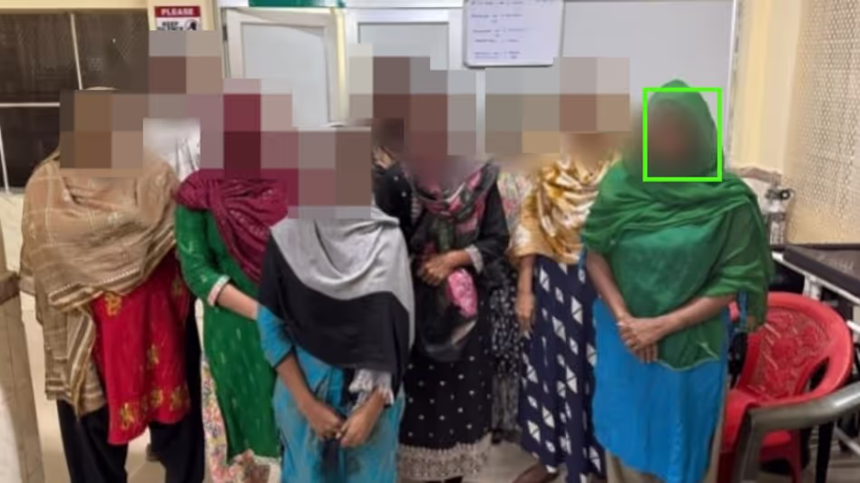 Meghalaya पुलिस ने तस्करी के आरोप में 12 बांग्लादेशियों को गिरफ्तार किया Meghalaya पुलिस ने तस्करी के आरोप में 12 बांग्लादेशियों को गिरफ्तार किया