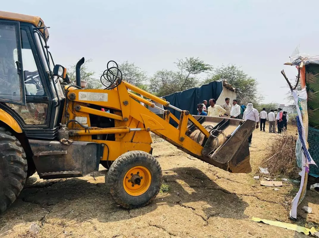 कमल विहार में छुटभैया नेता कर रहे अवैध कब्जा कमल विहार में छुटभैया नेता कर रहे अवैध कब्जा