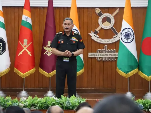 COAS जनरल उपेंद्र द्विवेदी ने परिवर्तन के पांच स्तंभों पर दिया जोर COAS जनरल उपेंद्र द्विवेदी ने परिवर्तन के पांच स्तंभों पर दिया जोर