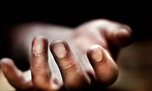 भूमिगत सीवर परियोजना के गड्ढे में भूस्खलन से मजदूर की मौत भूमिगत सीवर परियोजना के गड्ढे में भूस्खलन से मजदूर की मौत